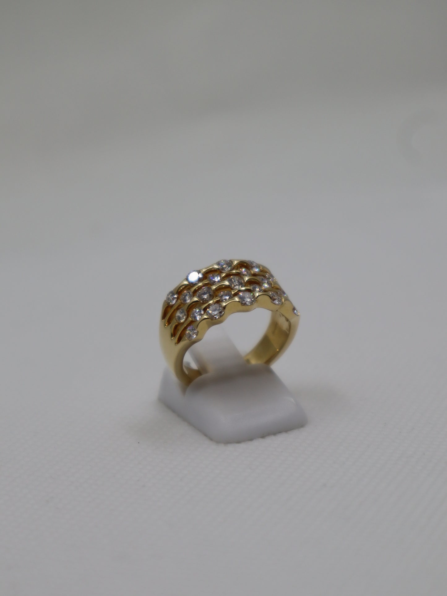 18ct Yellow Gold 5 Row Diamond Ring