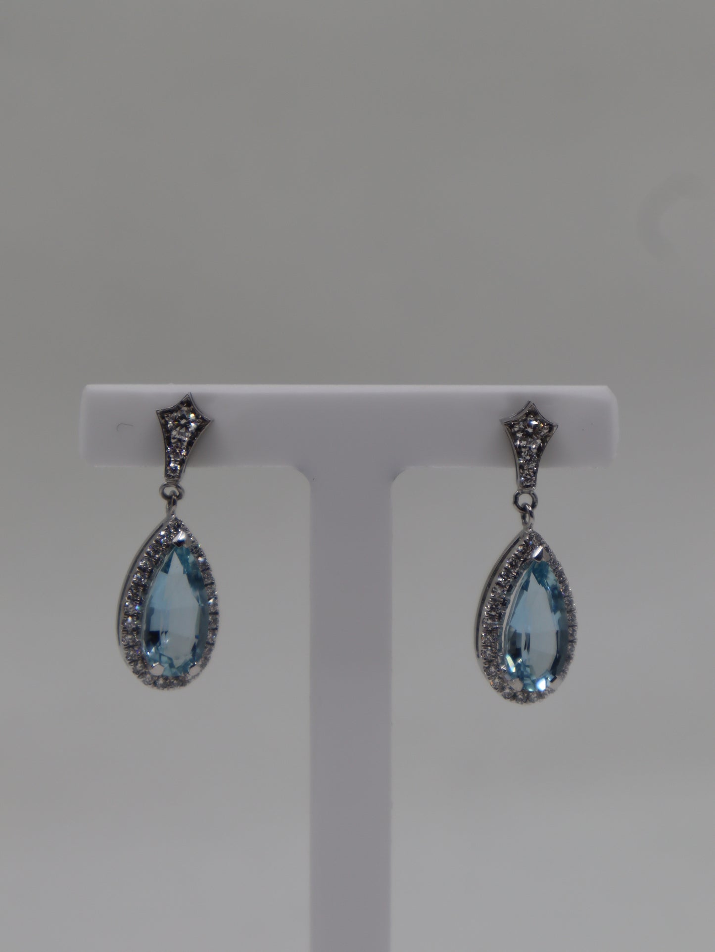 18ct White Gold Aquamarine and Diamond Drop Earrings