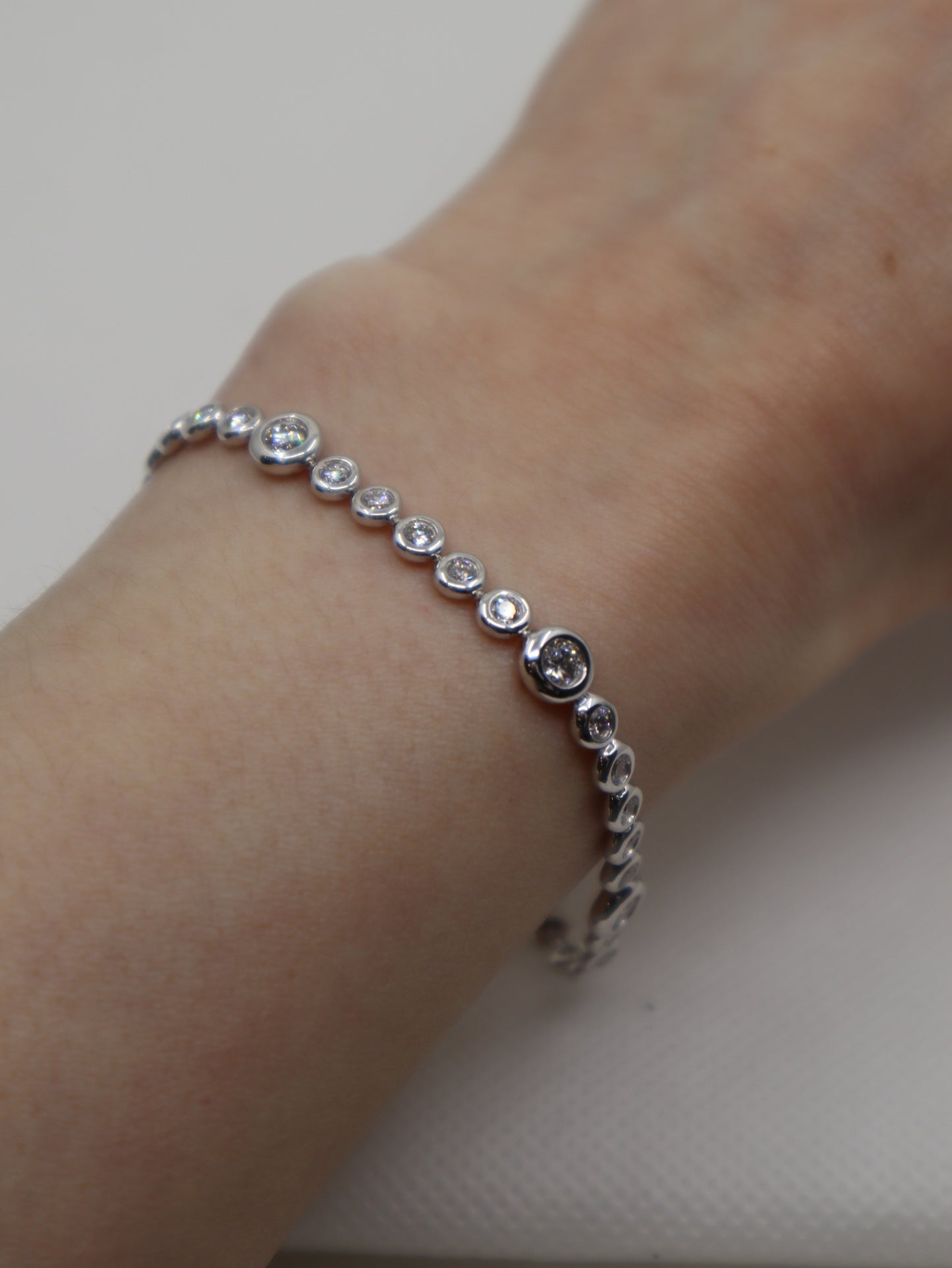 18ct White Gold Diamond Bracelet