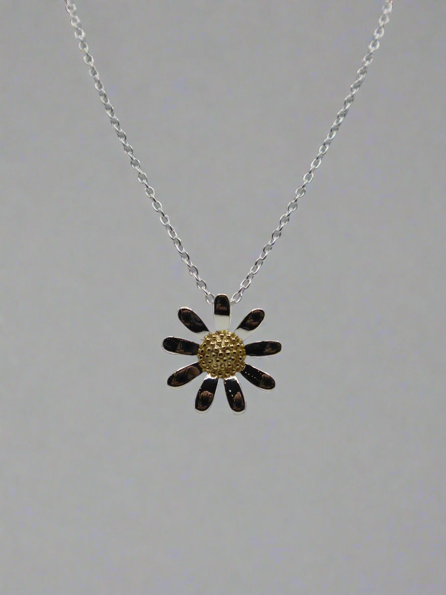 Daisy Necklace