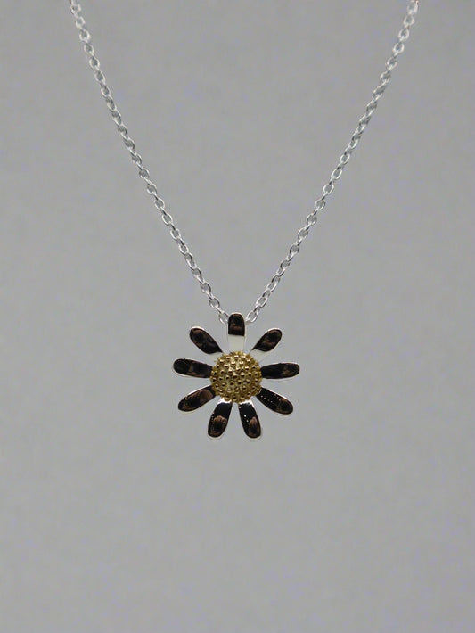 Daisy Necklace