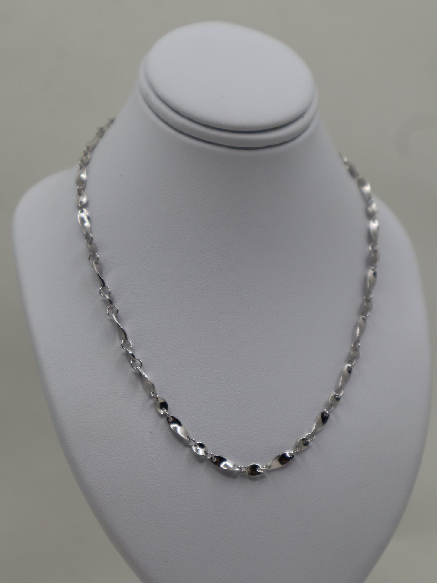Silver Twisted Necklace