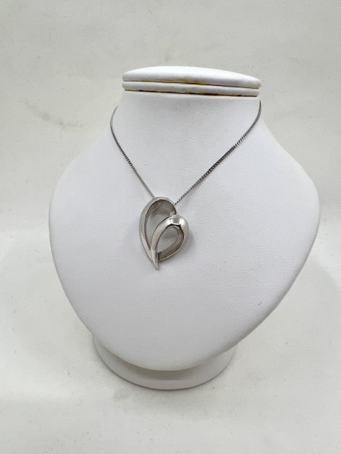 9ct White Gold Open Heart Pendant and Chain