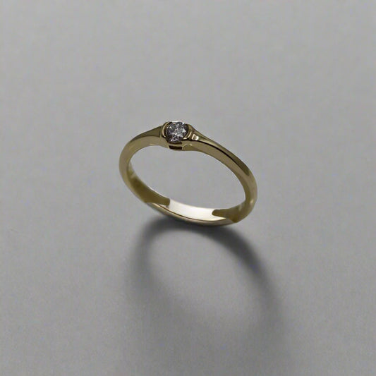 9ct Yellow Gold Diamond Solitaire Ring