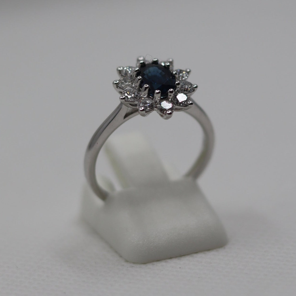 18ct White Gold Sapphire and Diamond Cluster Ring