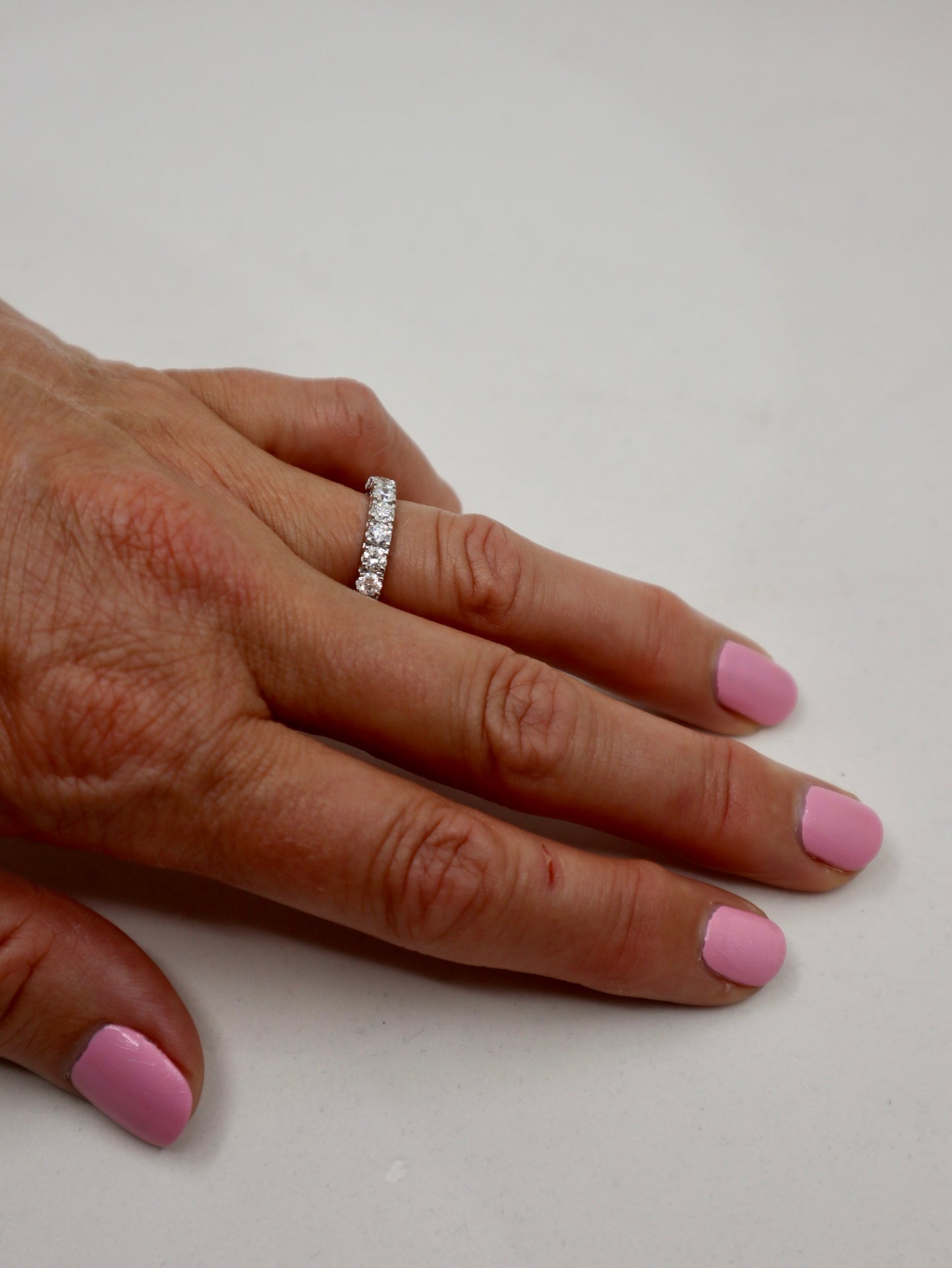 18ct White Gold 9 Stone Diamond Eternity Ring