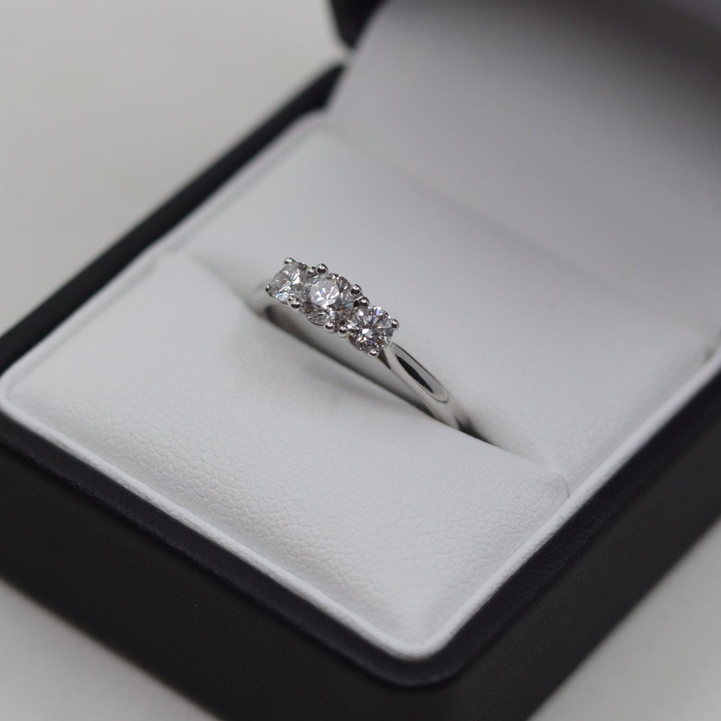 18ct White Gold 3 Stone Diamond Ring