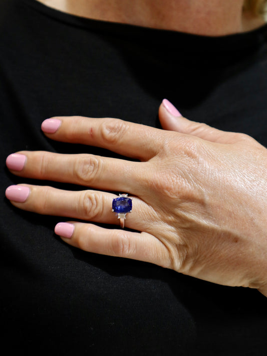 18ct White Gold Tanzanite and Diamond Ring