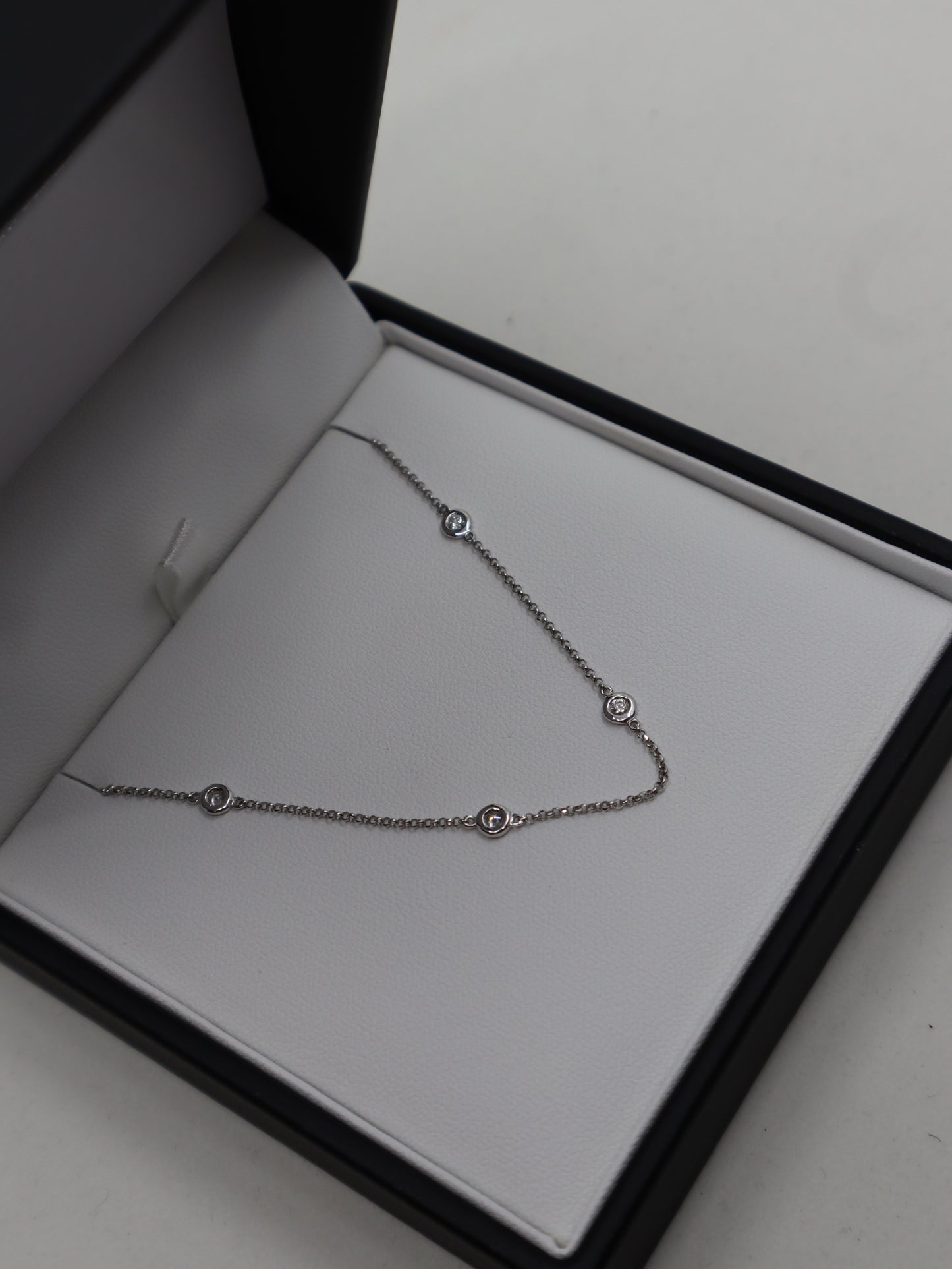 18ct White Gold Diamond Set Trace Chain