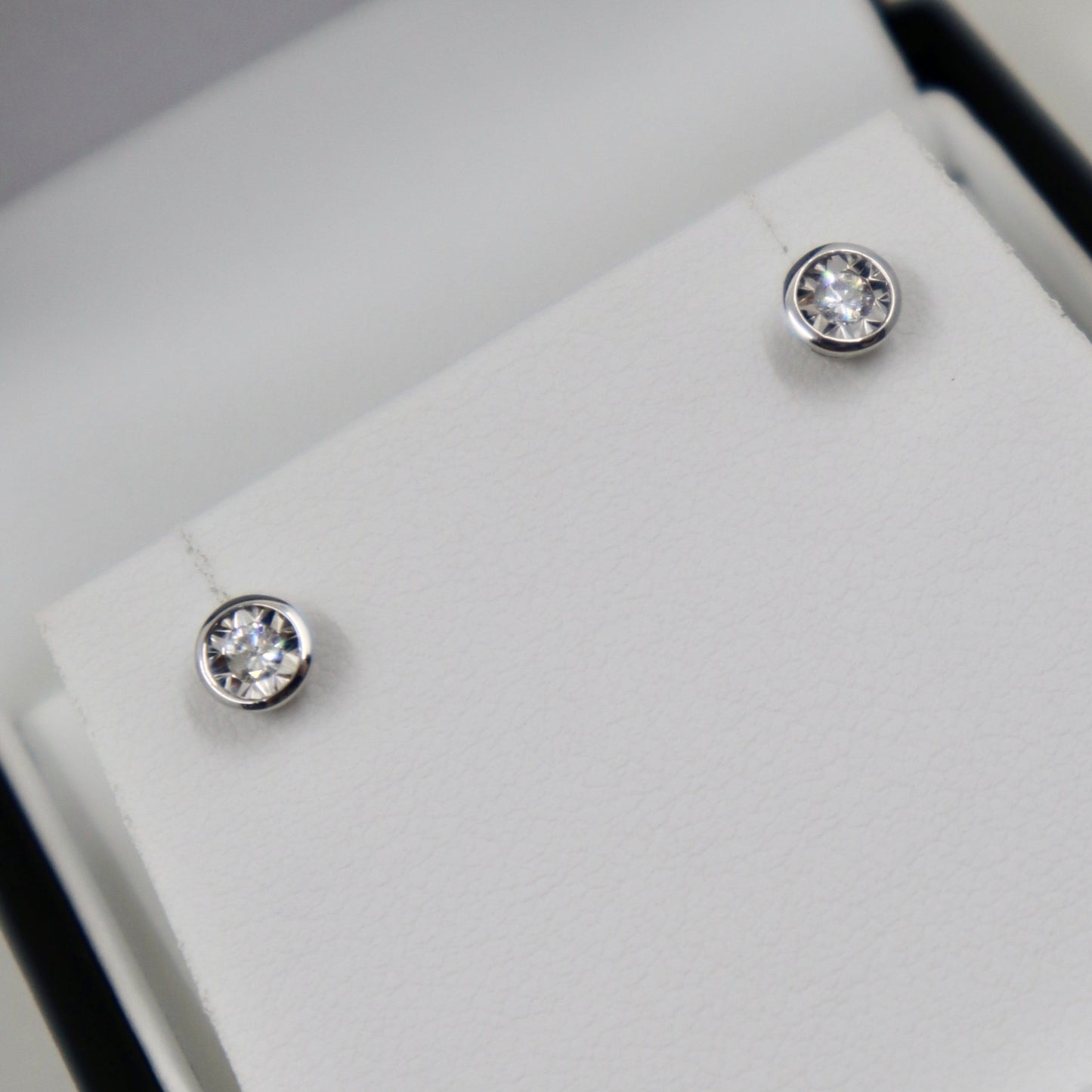 9ct White Gold Diamond Solitaire Stud Earrings