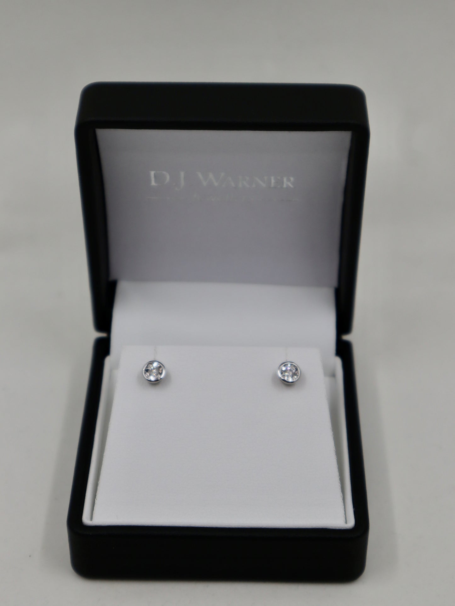 9ct White Gold Diamond Solitaire Stud Earrings
