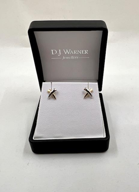 9ct Yellow and White Gold Kiss Stud Earring