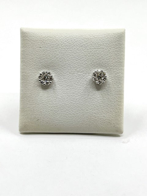 18ct White Gold Illusion Set Diamond Stud Earrings