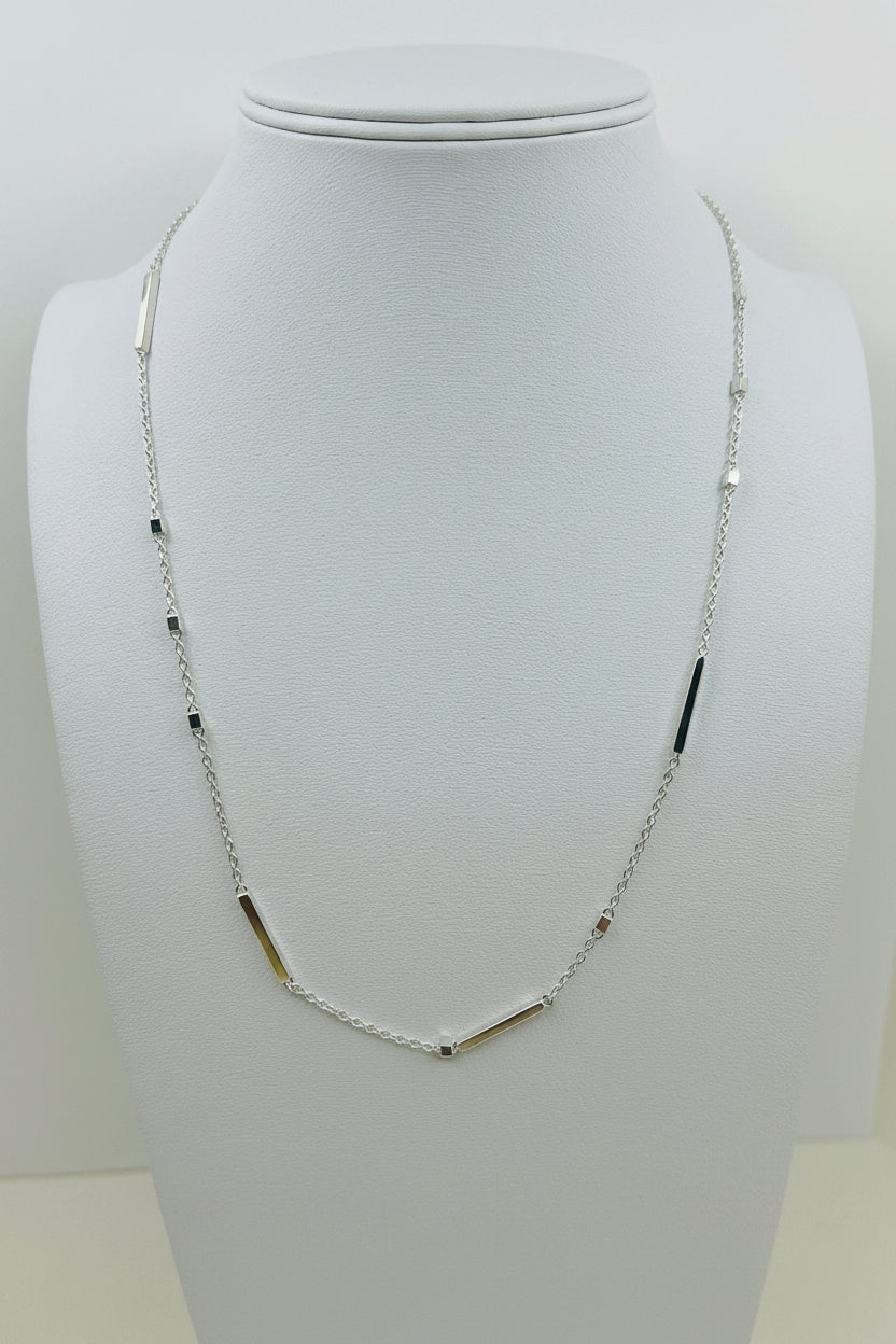 Silver Dot Dash Chain